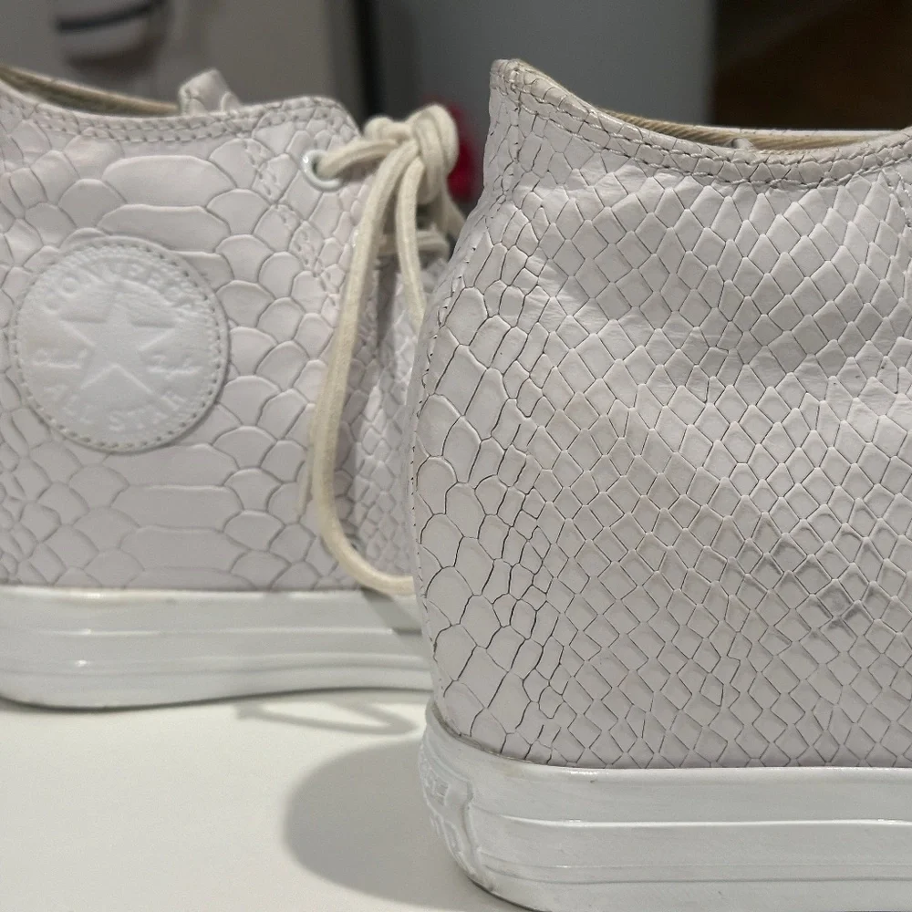 Converse Chuck Taylor Lux Mid Hidden Wedge White Python Leather Women's 8 - Picture 10 of 11